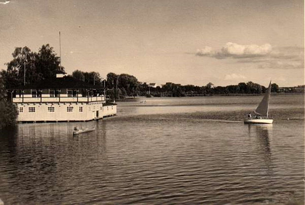 Dom na wodzie w latach 1935-1939