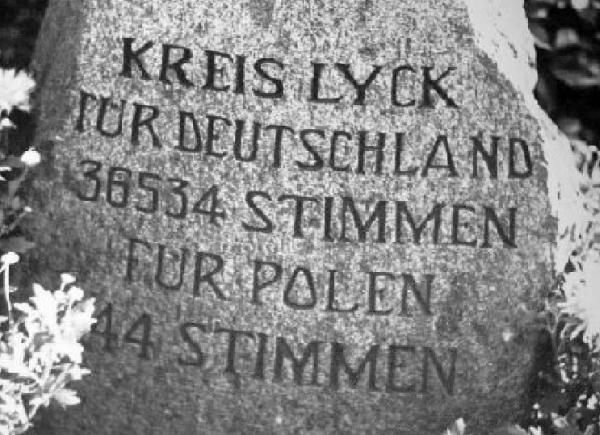Kamień Plebiscytowy w latach 30-tych