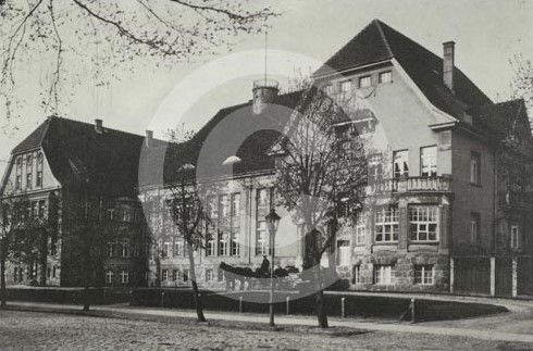 Urząd Miasta w latach 40-tych