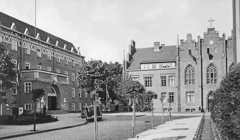 Fragment Ratusza w latach 1933-1936