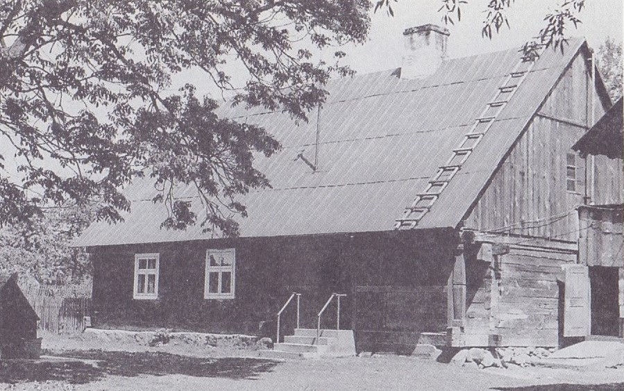 32