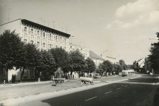 Widok fragmentu ulicy w roku 1976