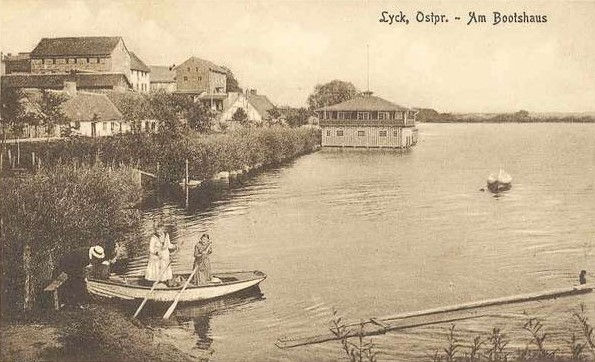 Dom na wodzie w latach 1910-1914