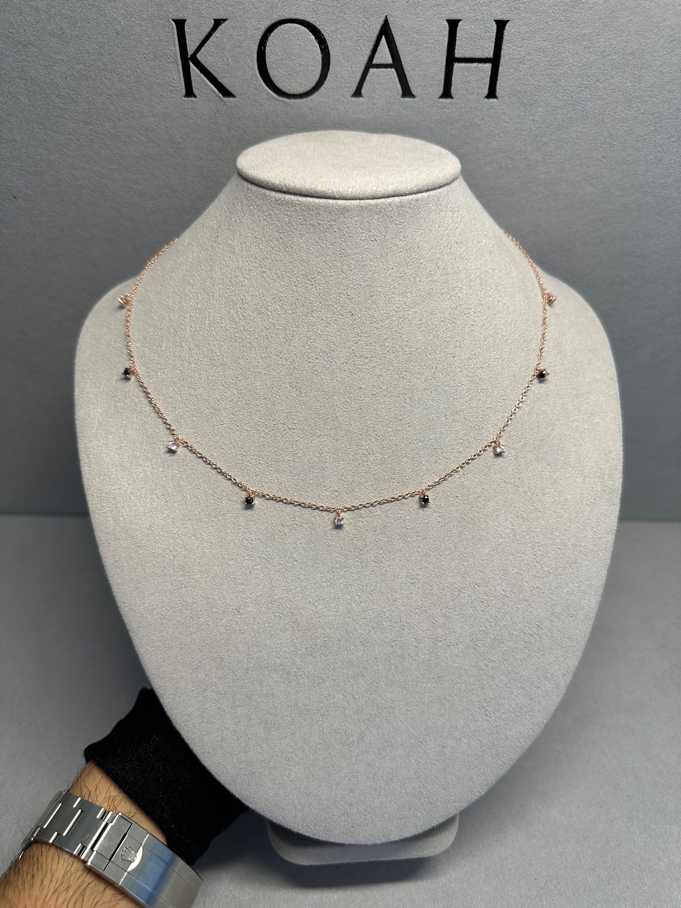 Colliers 9 pierres / noires 