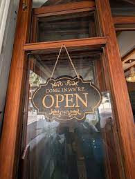 Dona Izora Bar Cafe Restaurant