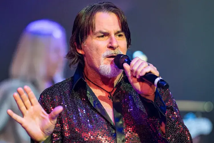 Tommy DeCarlo, Boston Fan Who Became Band’s Lead Singer, Dies at 60 After Brain Cancer Diagnosis