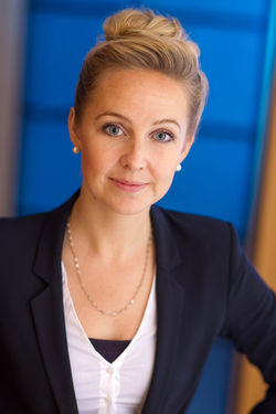 Headshot corporate photography dubai