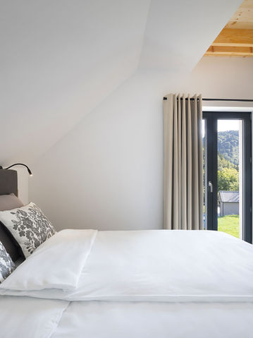 Family Loft with Mountain View - Double bedroom