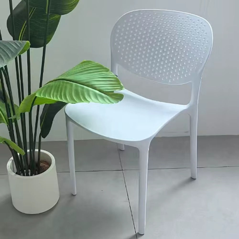 Outdoor Stackable Colorful PP Plastic Dining Chairs