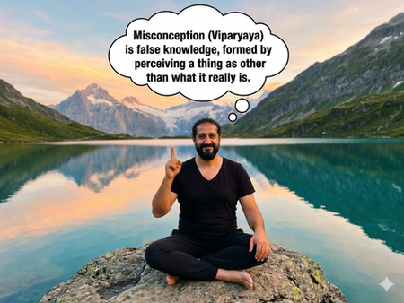 Meister Shahid Khan sitzt an einem Alpensee und zeigt auf eine Gedankenblase, die Viparyaya (Falsches Wissen) erklärt, was Yoga Sutra 1.8 bei Yogveda Yoga in Bern, Schweiz, illustriert.