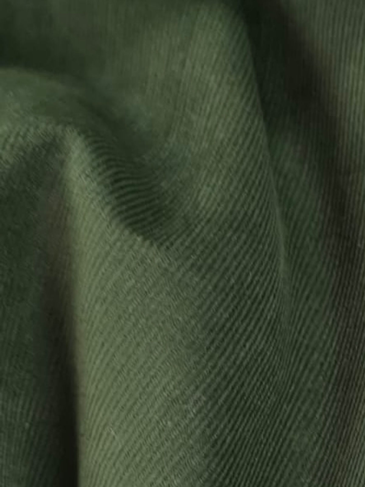 21 Whale Baby Cord - Rich pine Green