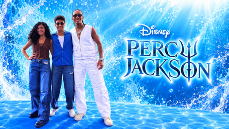 Quem dá voz aos semideuses? Dubladores de Percy Jackson se encontram com fãs na Bienal