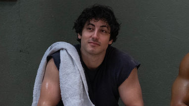 Anthony Ippolito fica quase irreconhecível como Stallone em “Eu Sou o Rocky”; veja o trailer
