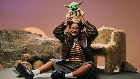 Star Wars para todos? Tia Milena apresenta “O MANDALORIANO E GROGU” em campanha inédita