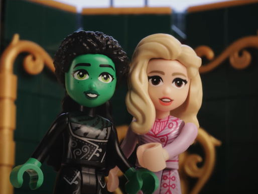 Universal Pictures divulga versão especial do trailer de Wicked com produção toda em Lego, marca parceira do longa