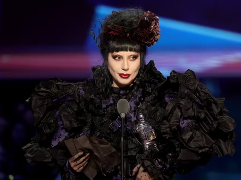 Lady Gaga faz história como Artista do Ano no VMA 2025 com 19 vitórias e Mayhem no topo