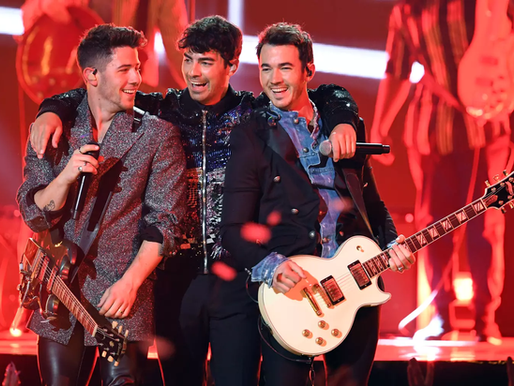 Samsung TV Plus escala Jonas Brothers e entra na guerra contra Netflix, Apple e Disney