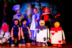 Alice _ Cia Arte & Manhas (02)