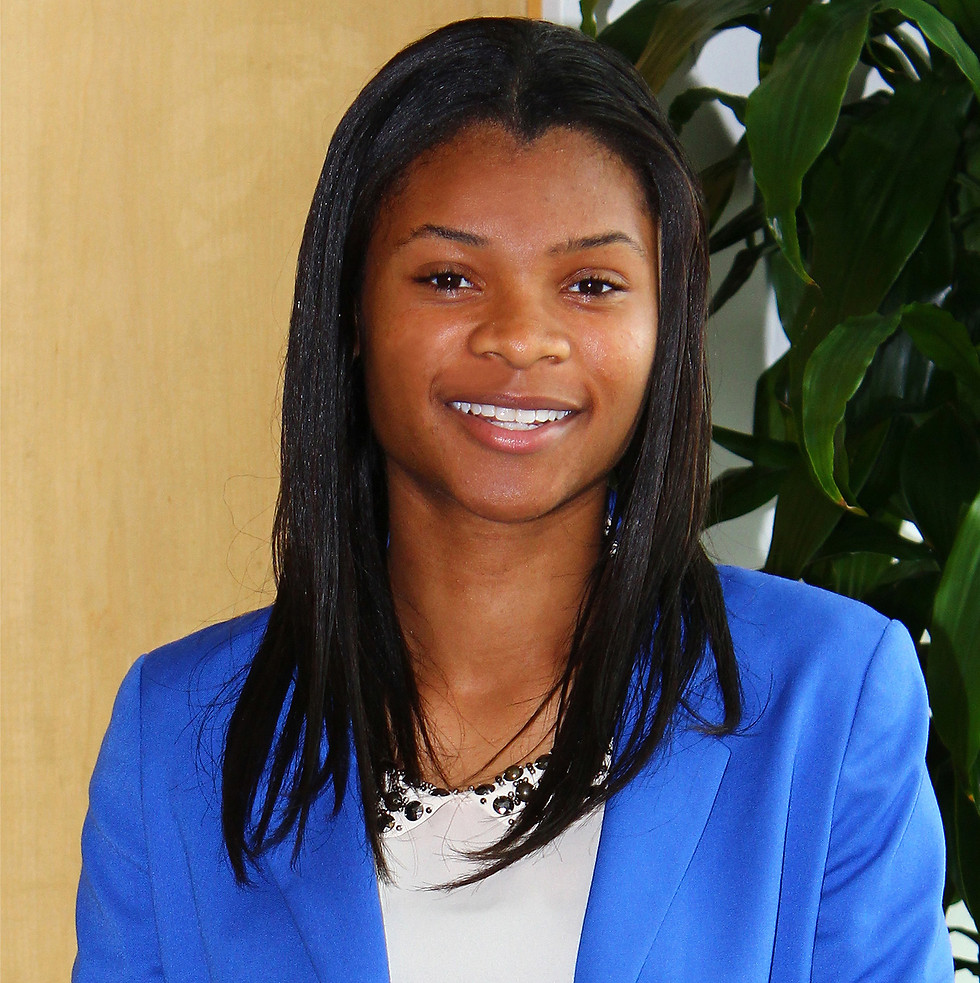 Kiana-Carter-2014-Cohort.jpg