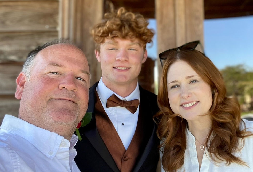 Prom_Family_1717686132021.jpg