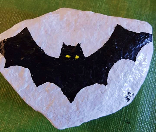 Bat Halloween Painted Rock | ARTSiii.com