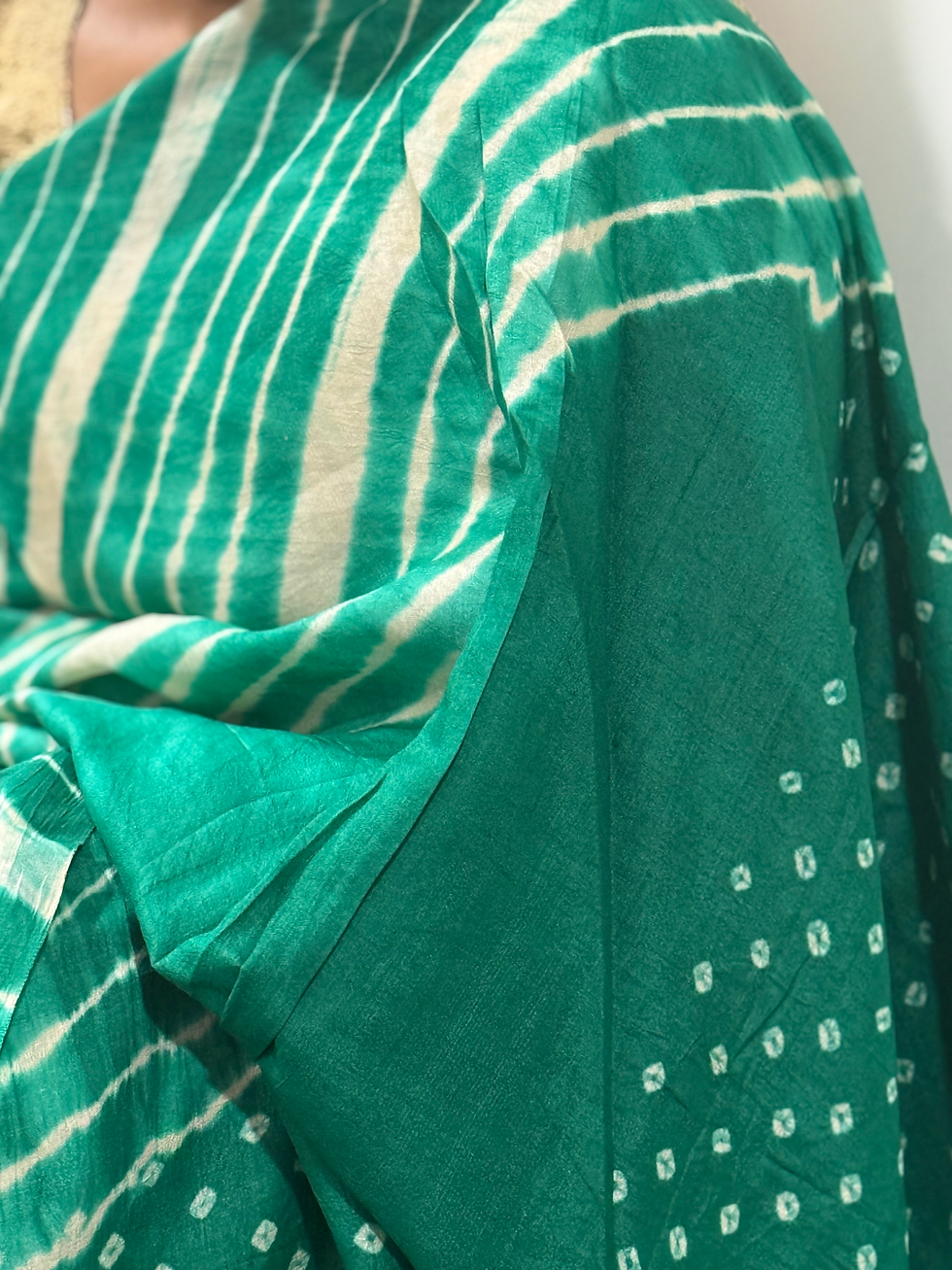 Thumbnail: Tussar Bandhani Lehariya Emerald green saree