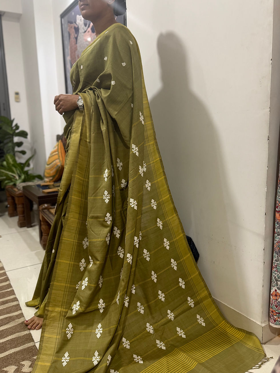 Thumbnail: Assam weaves pure eri silk in natural dyes 