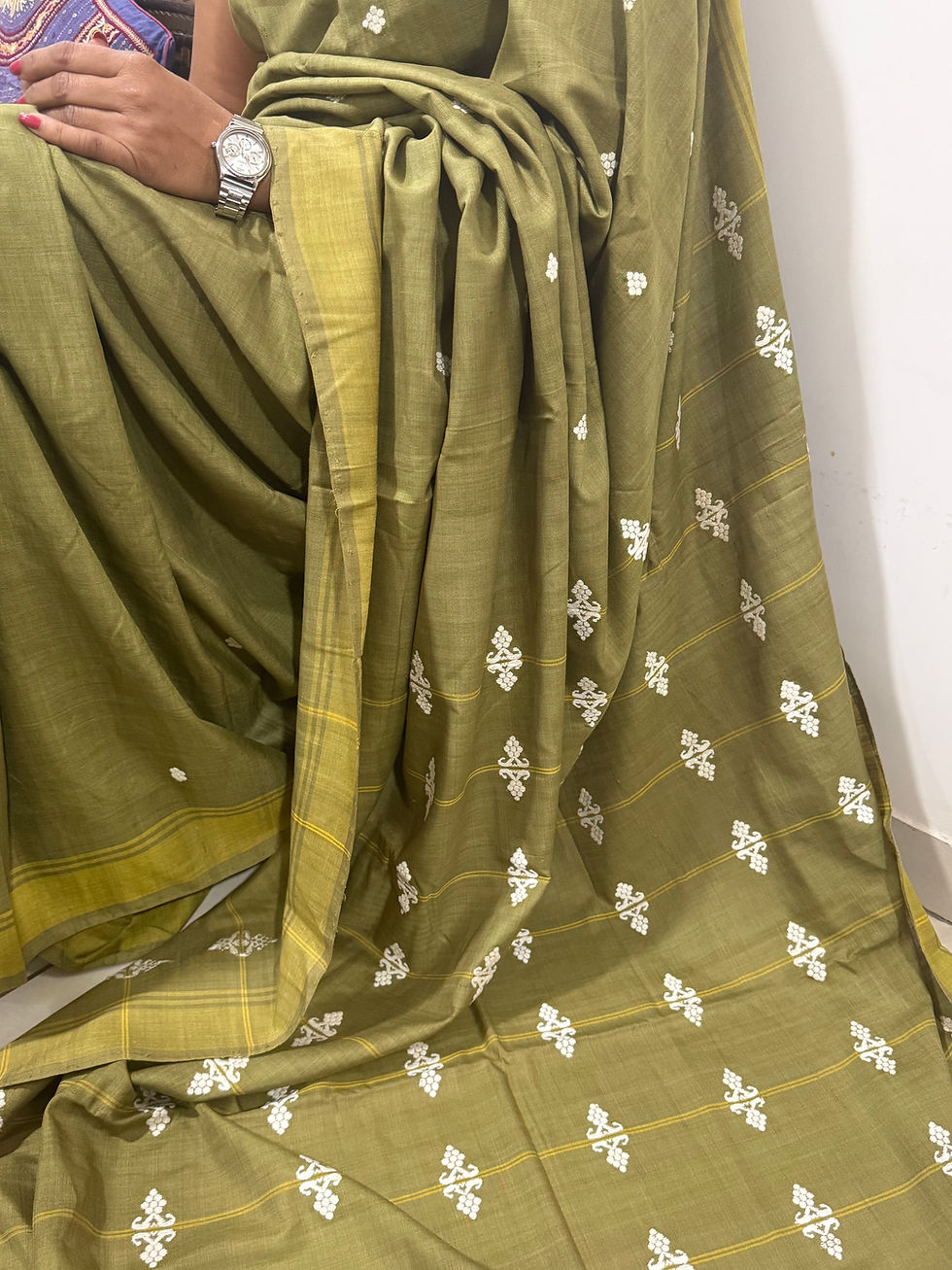 Thumbnail: Assam weaves pure eri silk in natural dyes 