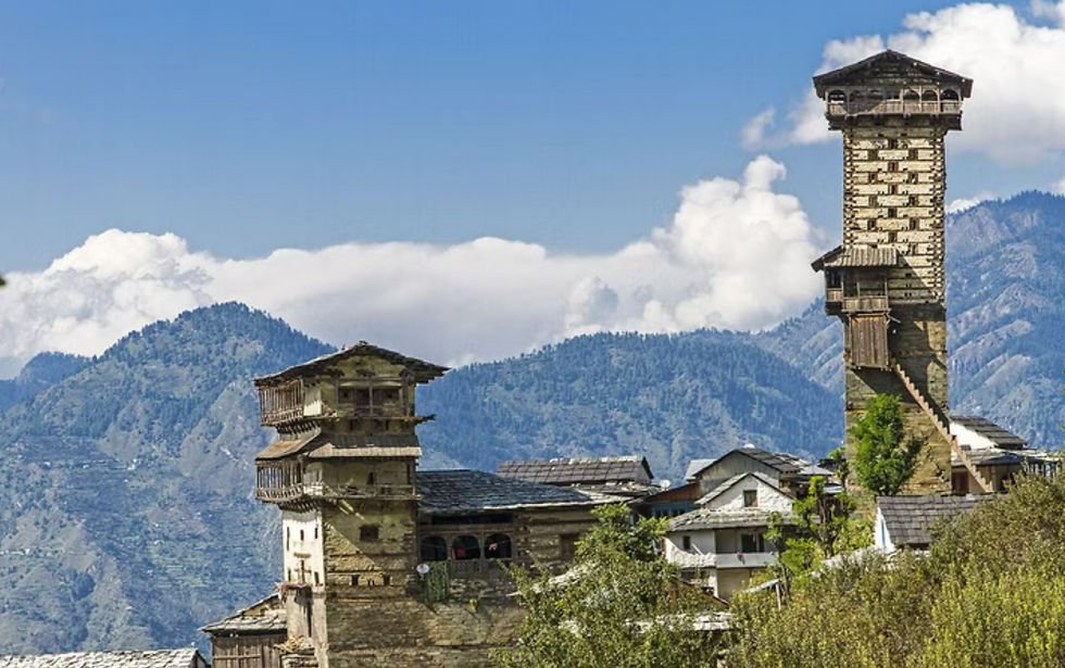 Chehni kothi tower in tirthan valley