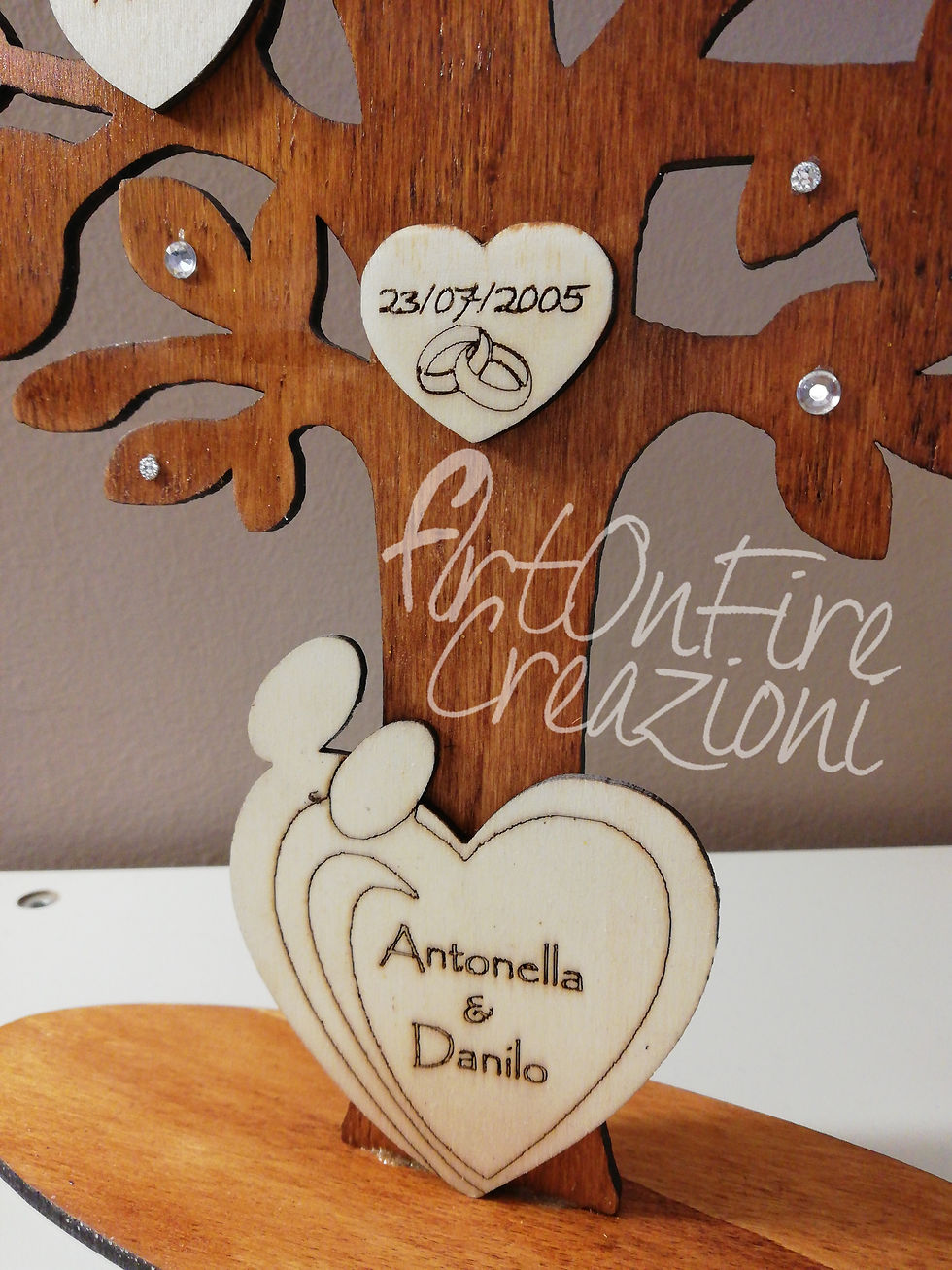 Miniatura: Albero della vita in legno con incisione personalizzata