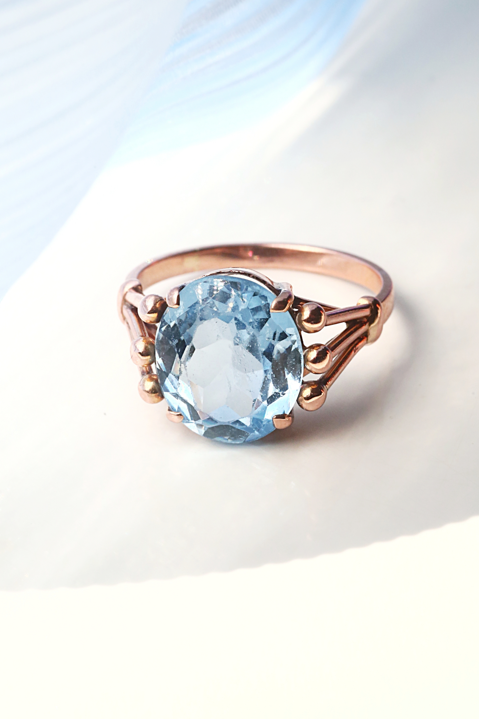 Bague cocktail spinelle bleu