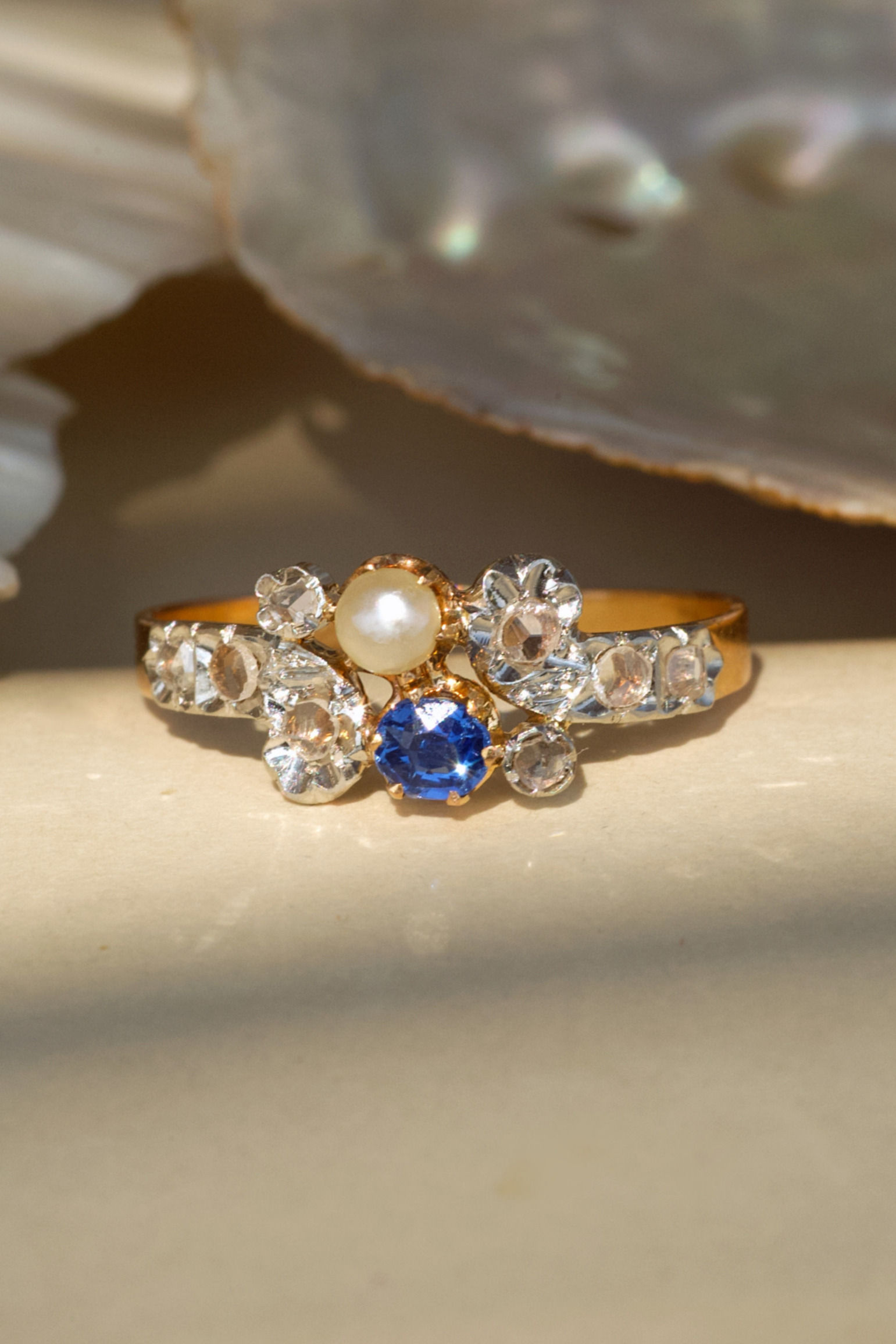 Bague perle, saphir & diamants 1900