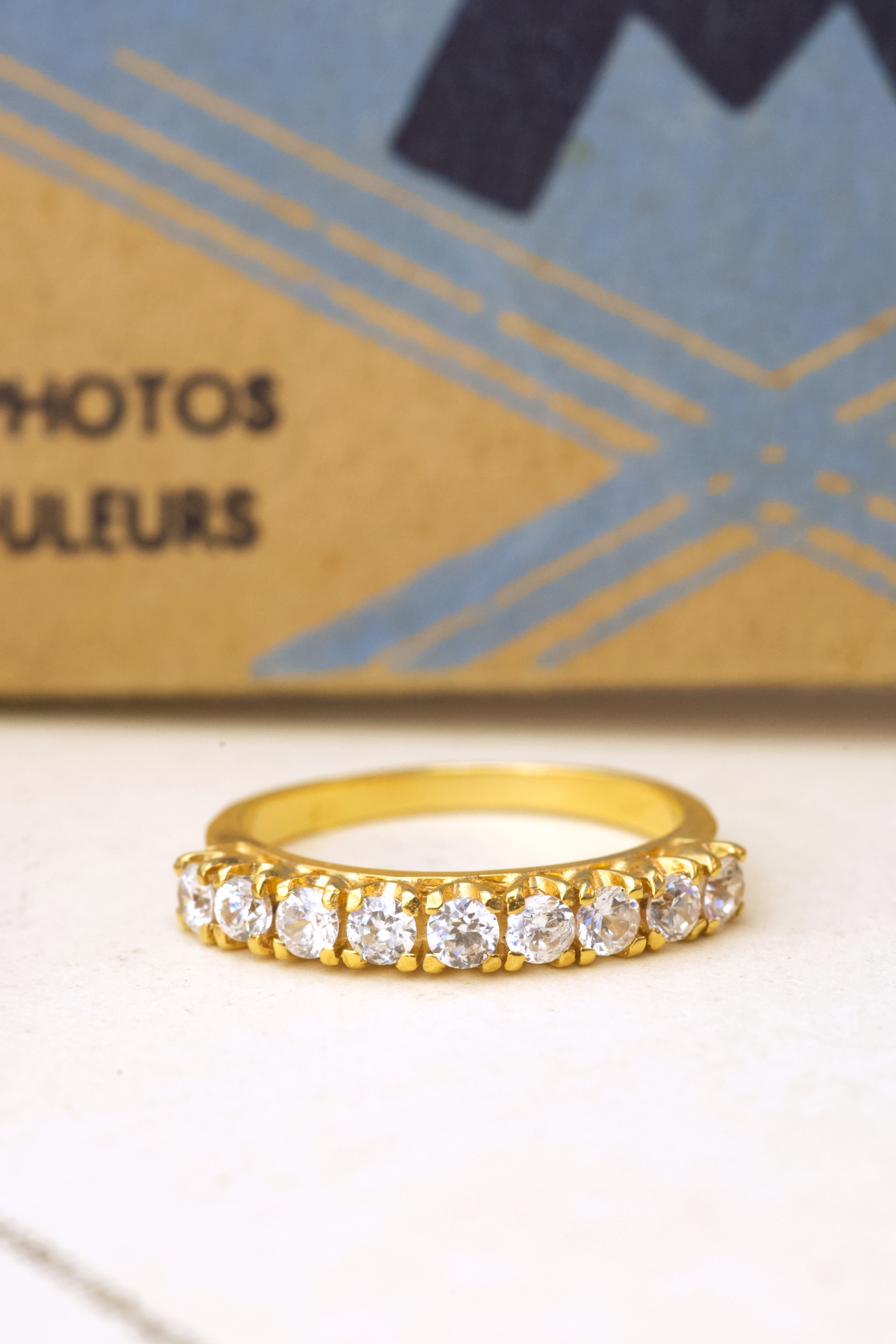 Bague jarretière saphirs blancs 