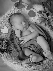 newborn-photographer-studio-smyrna 24_ed