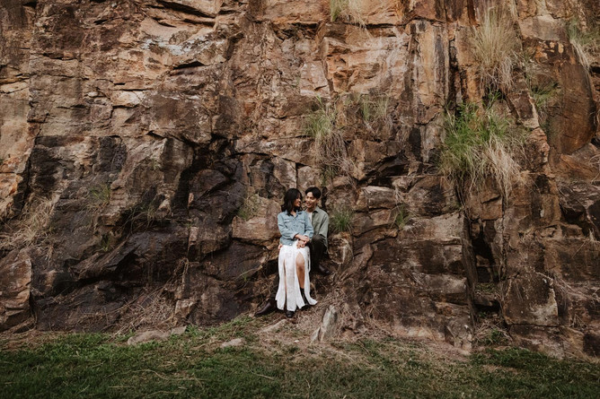 kangaroo point cliffs wide shot with negative space photography