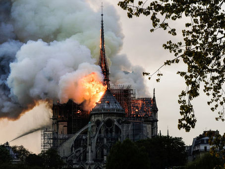 Notre Dame en llamas