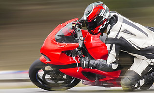 Motociclista em ação
