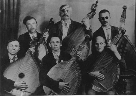 The Lute, the Hurdy Gurdy and the Magic Harmonica: The blind minstrels of Ukraine