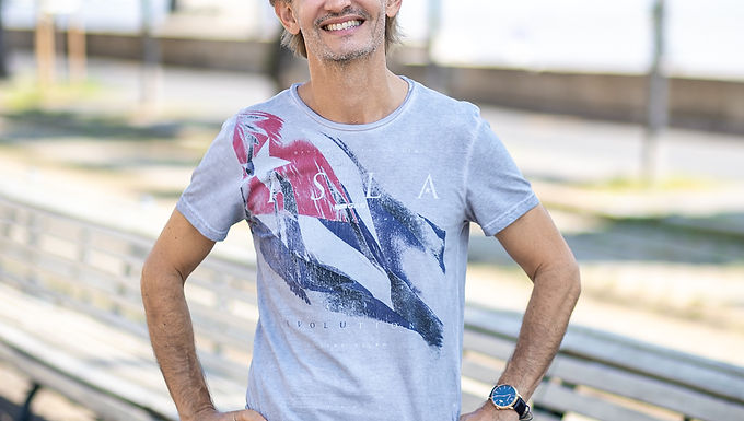 Péter