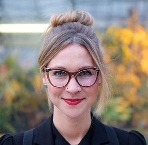 April Masarik - Welcome Headshot!