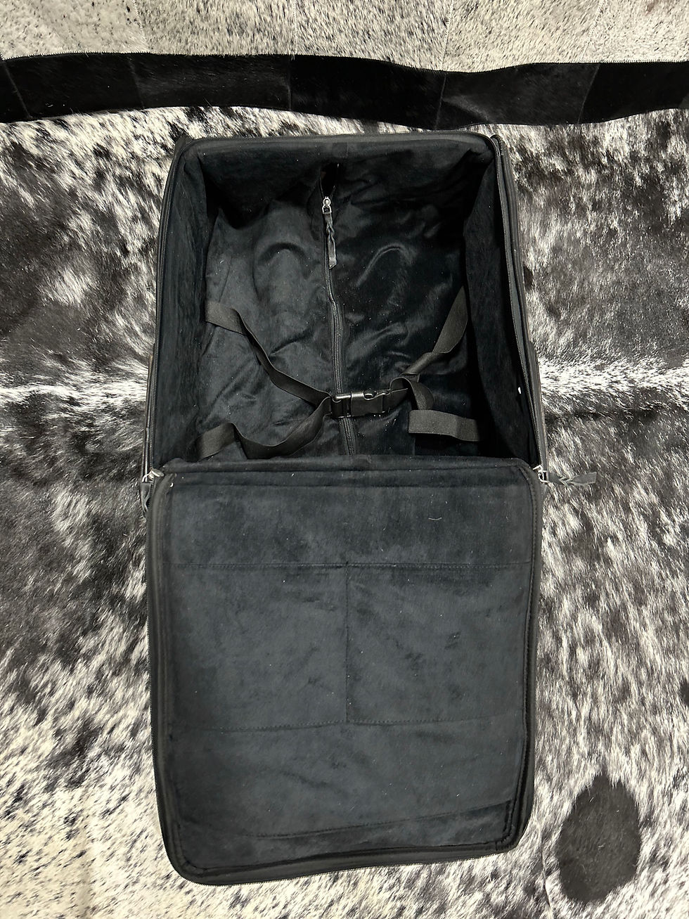 Miniatura: Black Tooled Leather Suitcase