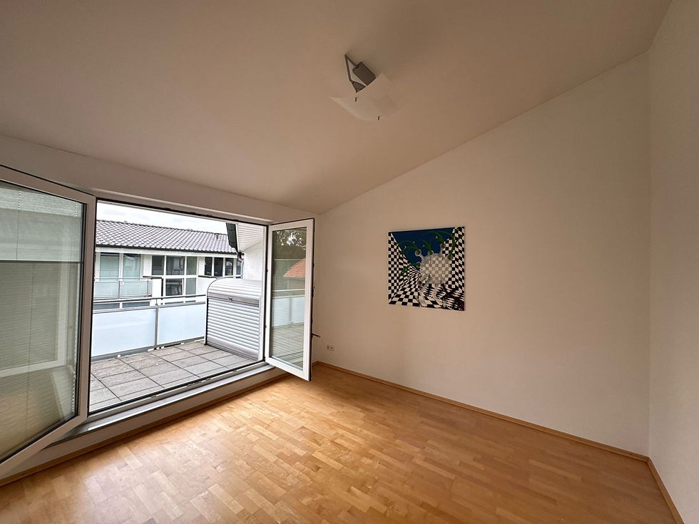 Zimmer mit dem Westbalkon.