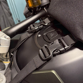 Sandstorm 4H Tank Bag