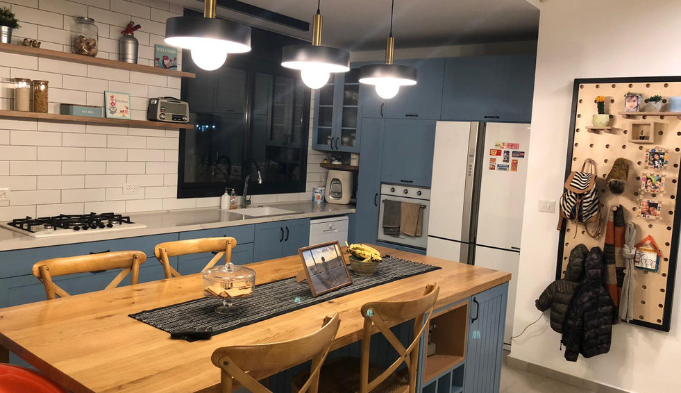 מנורות + פג בורד.jpg