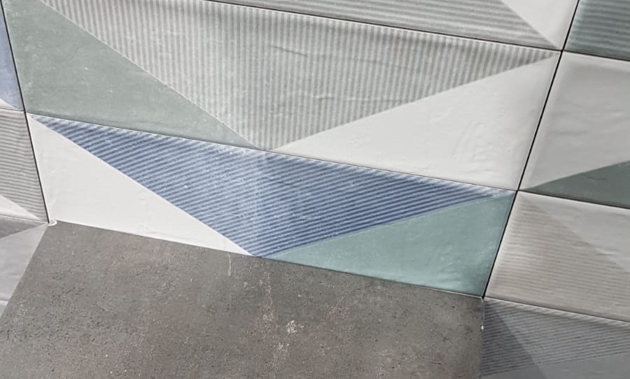 חיפוי וריצוף חדר רחצה ילדים