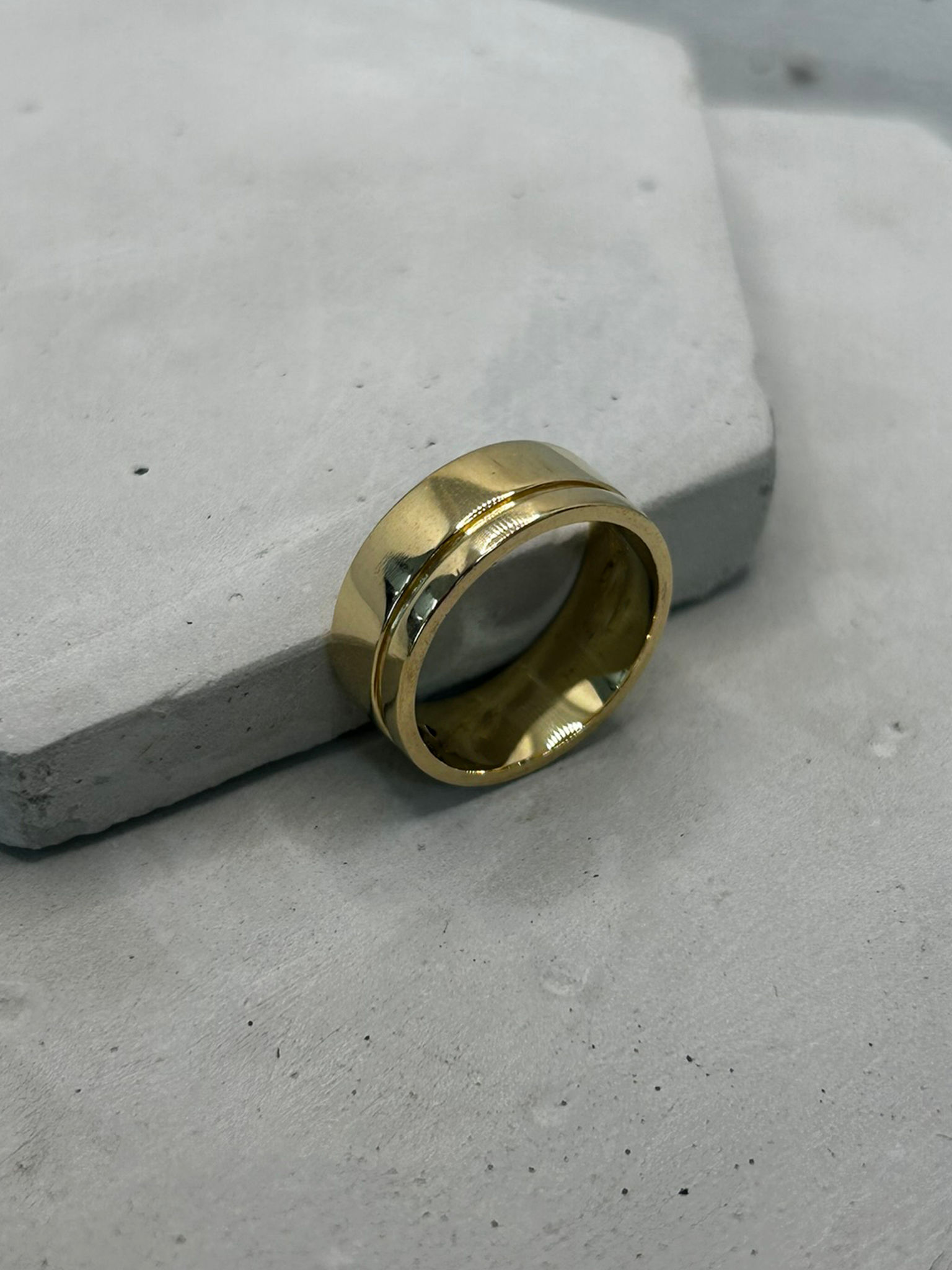 Aliança Frisa 7mm largura