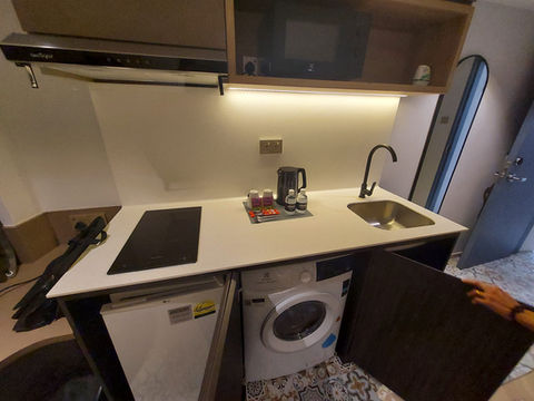 amber-kitchen-01.jpeg