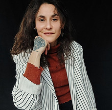 Samantha, Sam'inspire. Architecte de visibilité pour lieux hybrides et projets engagés. Ly