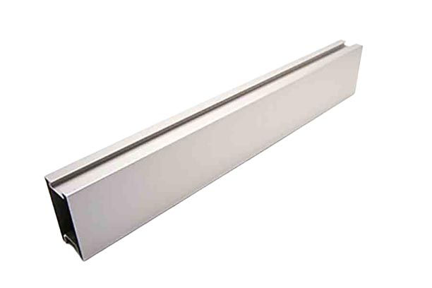 Eine Top Laufschiene für ein Tor