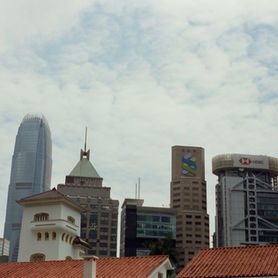 Hong Kong Wealth Boom Lifts Banks, Draws Firms Back